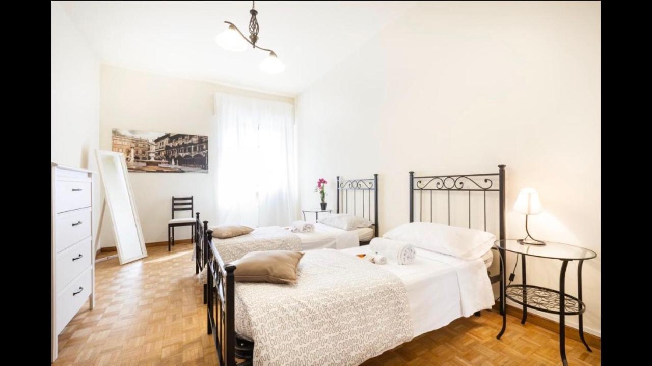 B&B Happiness - City Center Verona Exterior photo