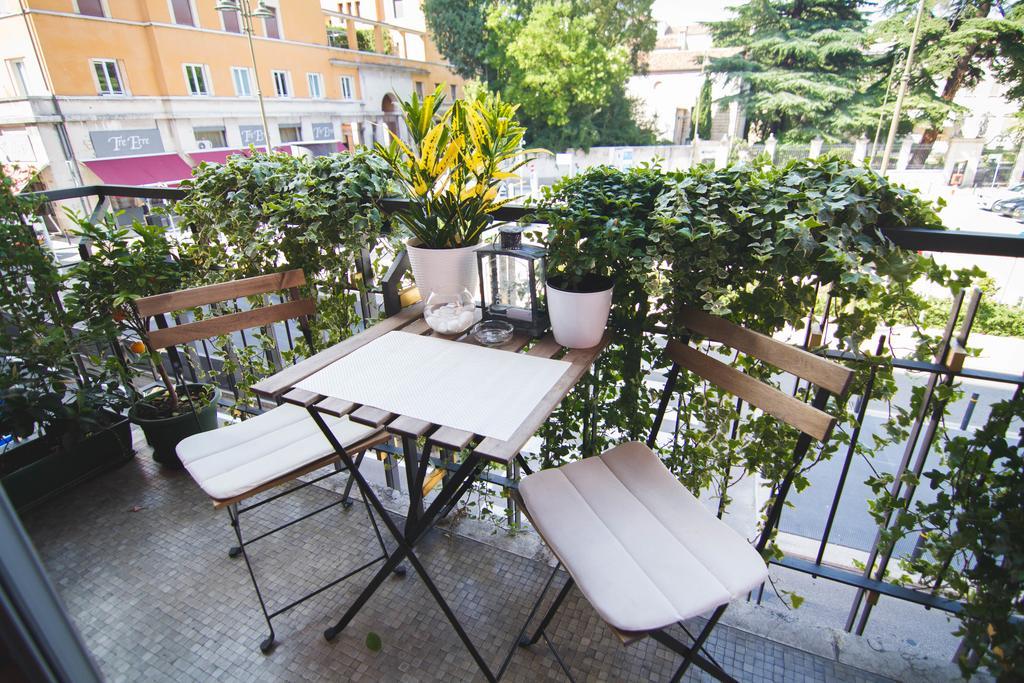 B&B Happiness - City Center Verona Exterior photo